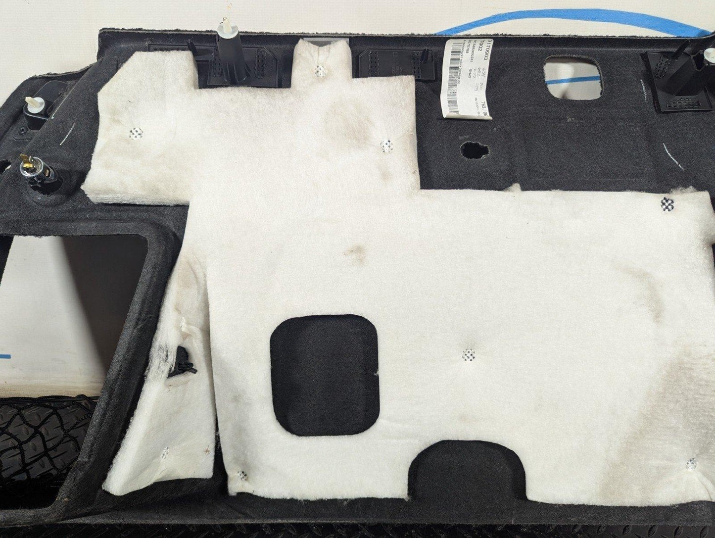 11-19 MERCEDES BENZ ML W166 GENUINE RIGHT BOOT TRIM PANEL A1666900241