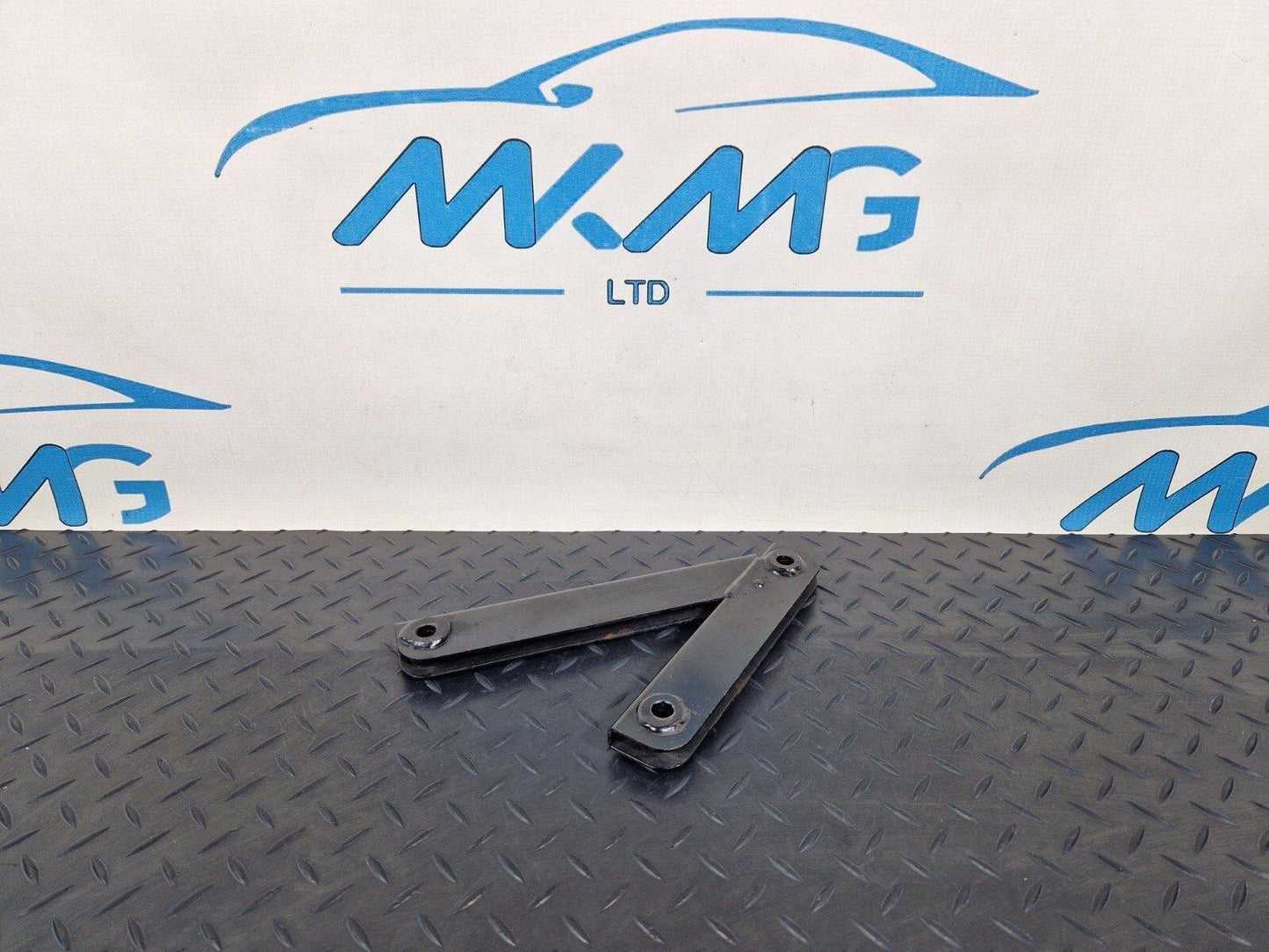 14-23 MERCEDES BENZ VITO W447 GENUINE FRONT AXLE CARRIER STRUT A4476200085