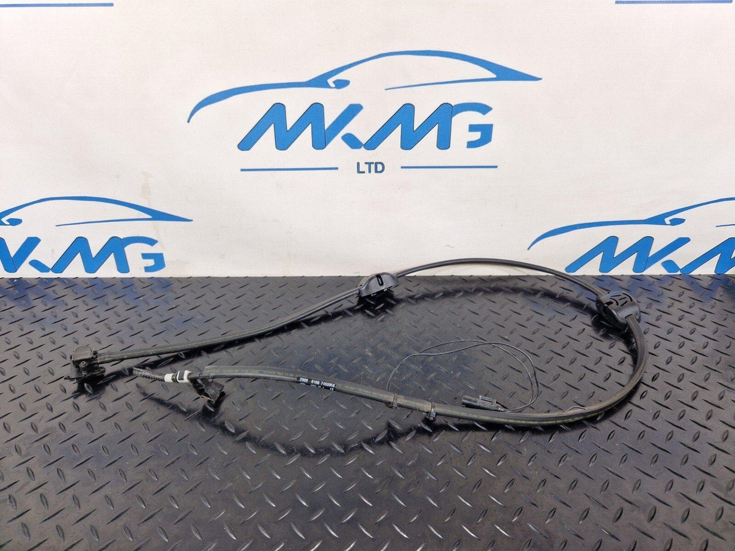20-ON BMW 2 SERIES GRAN COUPE M-SPORT F44 Nozzle Chain Windscreen Washer System