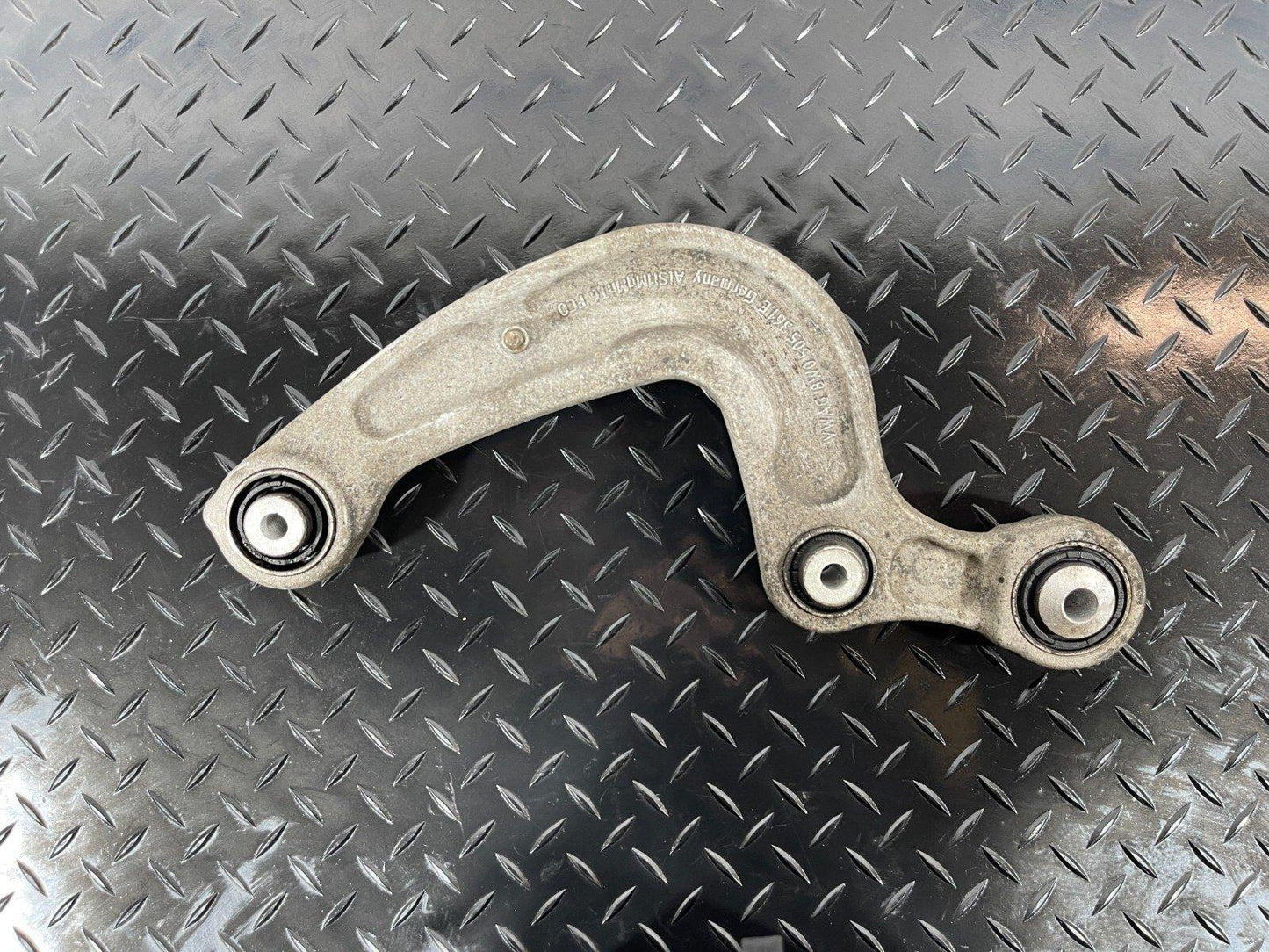 GENUINE AUDI A4 B9 A5 S5 F5 REAR LEFT OR RIGHT CONTROL ARM 8W0505361E