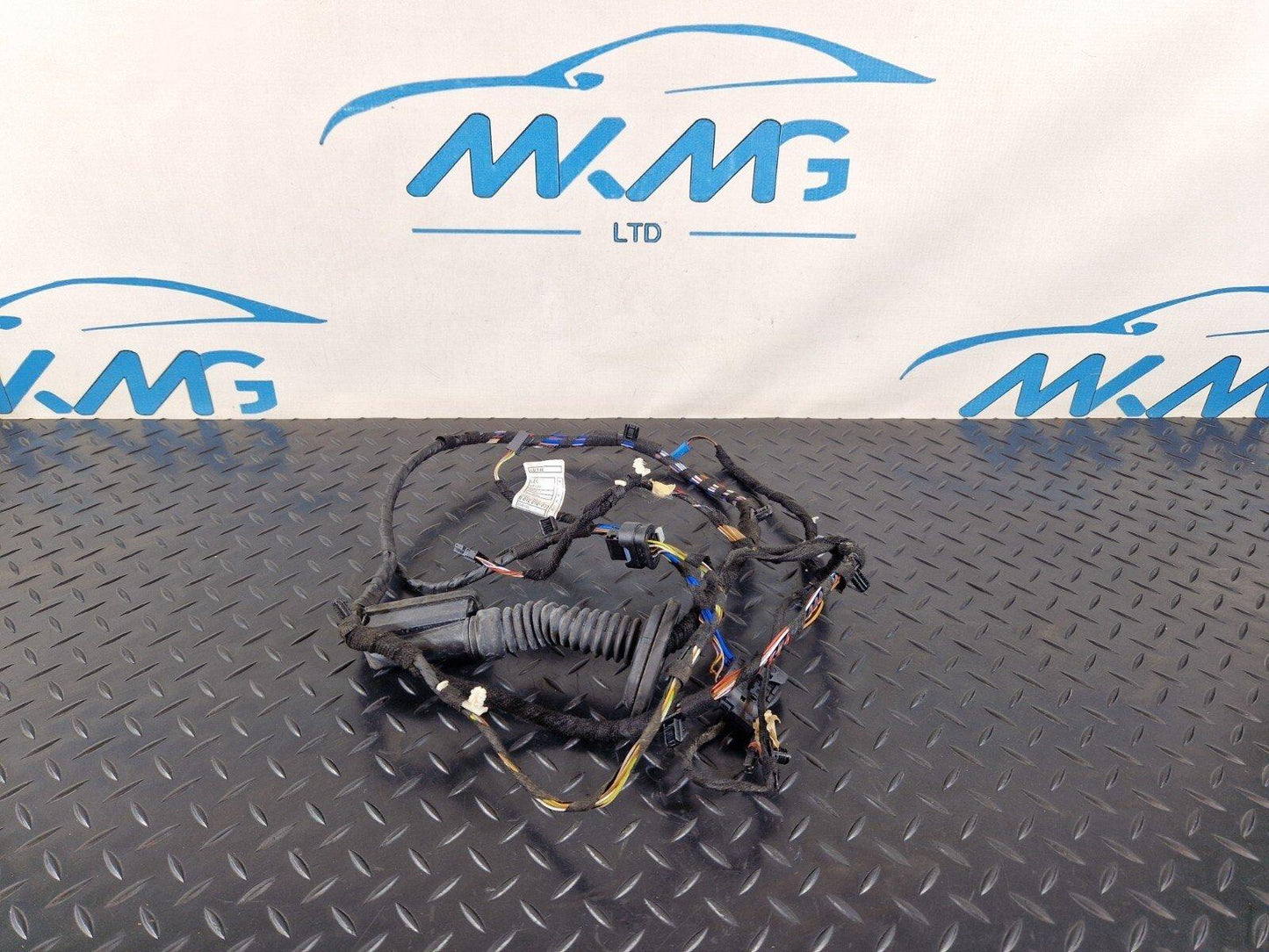 16-22 BMW X1 F48 GENUINE OEM REAR DOOR WIRING LOOM 6812216 6812218