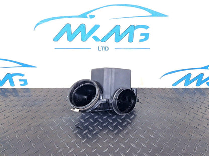 12-18 BMW 3 SERIES F30 F31 LCI AIR INTAKE RESONATOR DUCT 8601681
