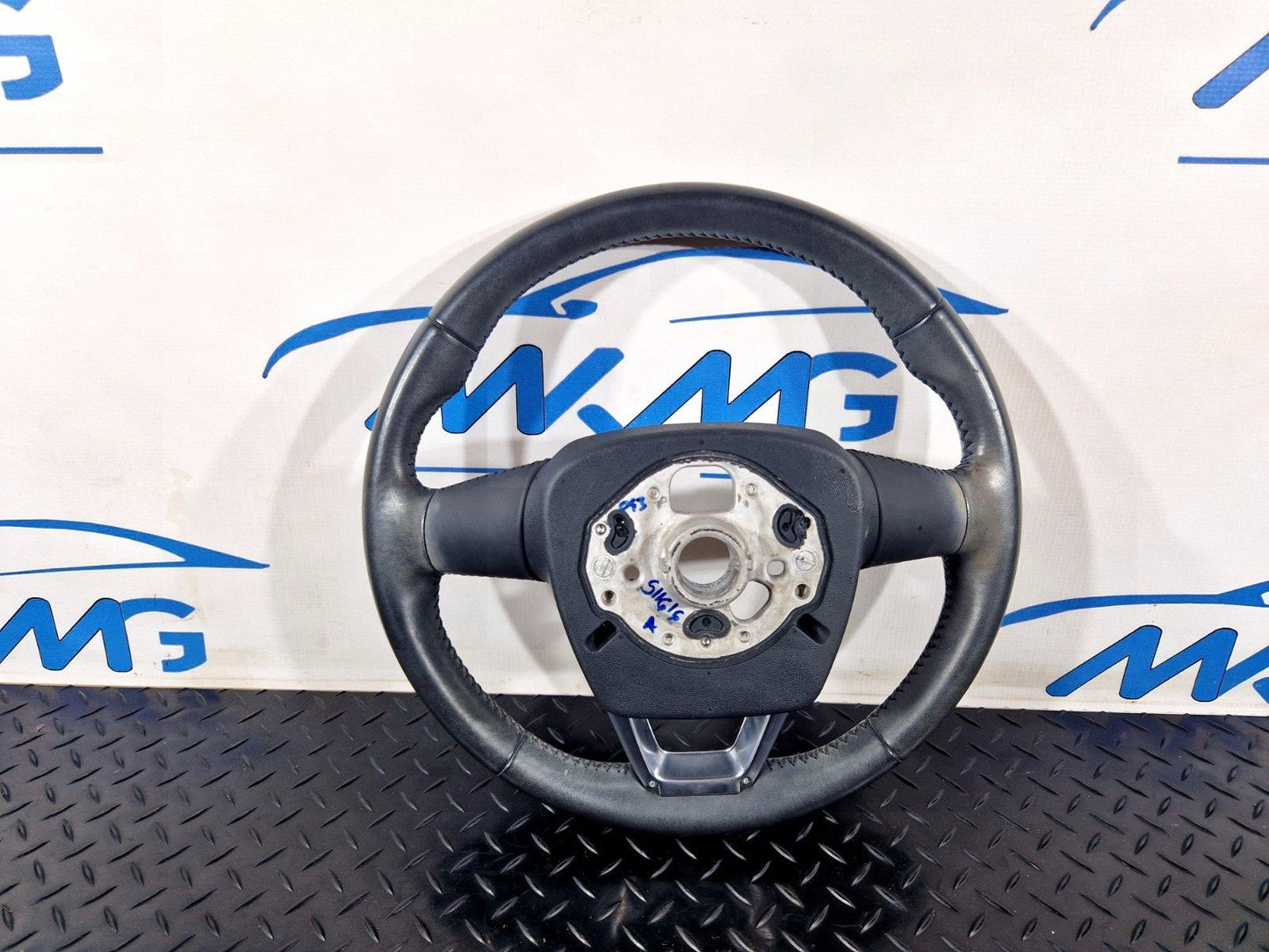 16-19 AUDI A4 B9 GENUINE MULTIFUNCTION STEERING WHEEL 4M0419689