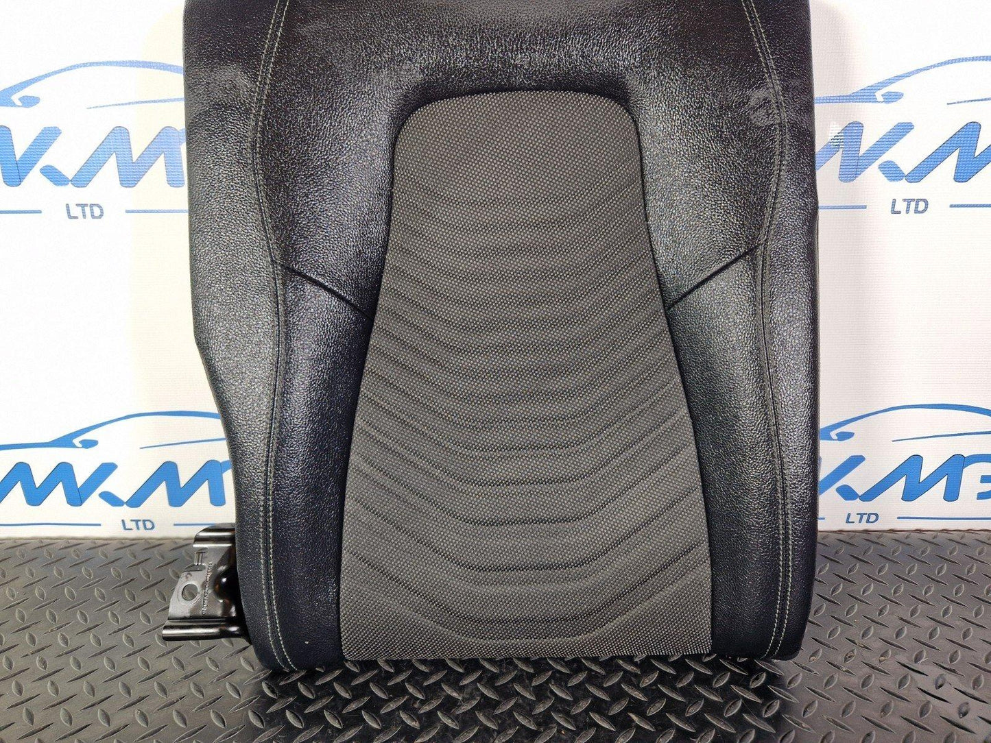 18-ON MERCEDES A CLASS W177 REAR RIGHT DRIVER SIDE SEAT HALF LEATHER A1779200600