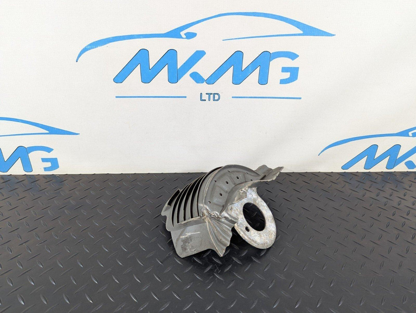 12-17 AUDI Q5 S-LINE OEM REAR LEFT SPRING RUBBER COVER GUARD 8R0511539C