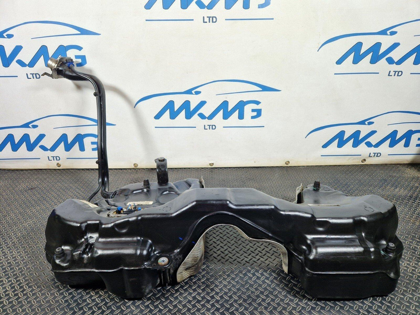 16-23 AUDI A5 F5 QUATTRO GENUINE DIESEL ENGINE FUEL TANK WITH PUMP 8W6201021F