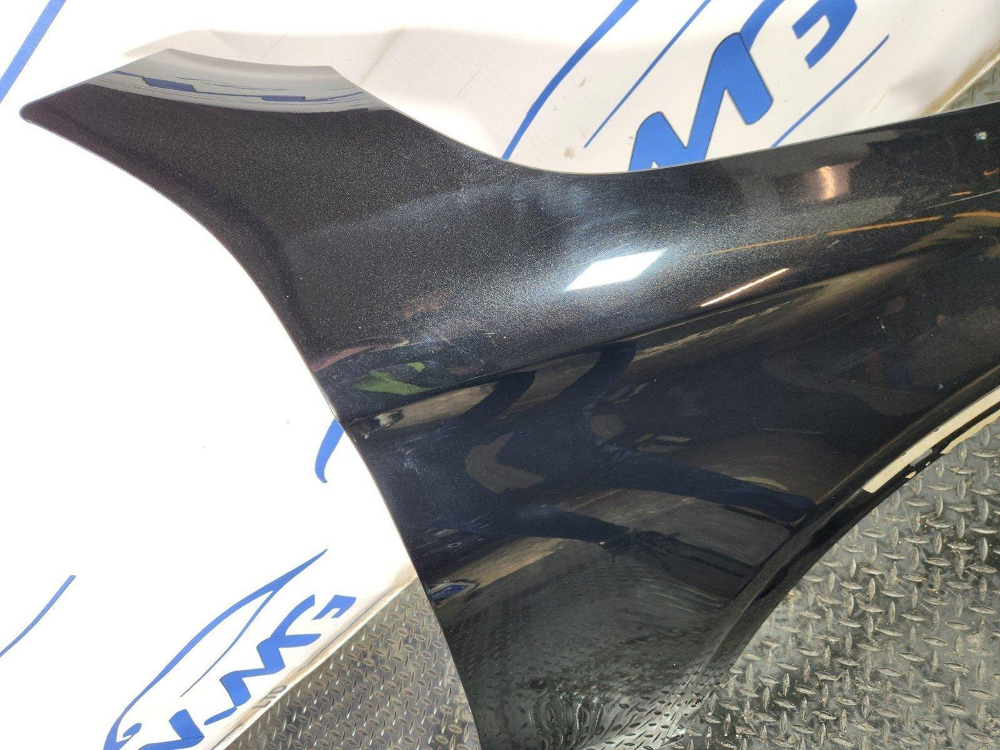 16-22 MERCEDES X253 FRONT RIGHT O/S DRIVER SIDE WING PANEL FENDER IN BLACK 197