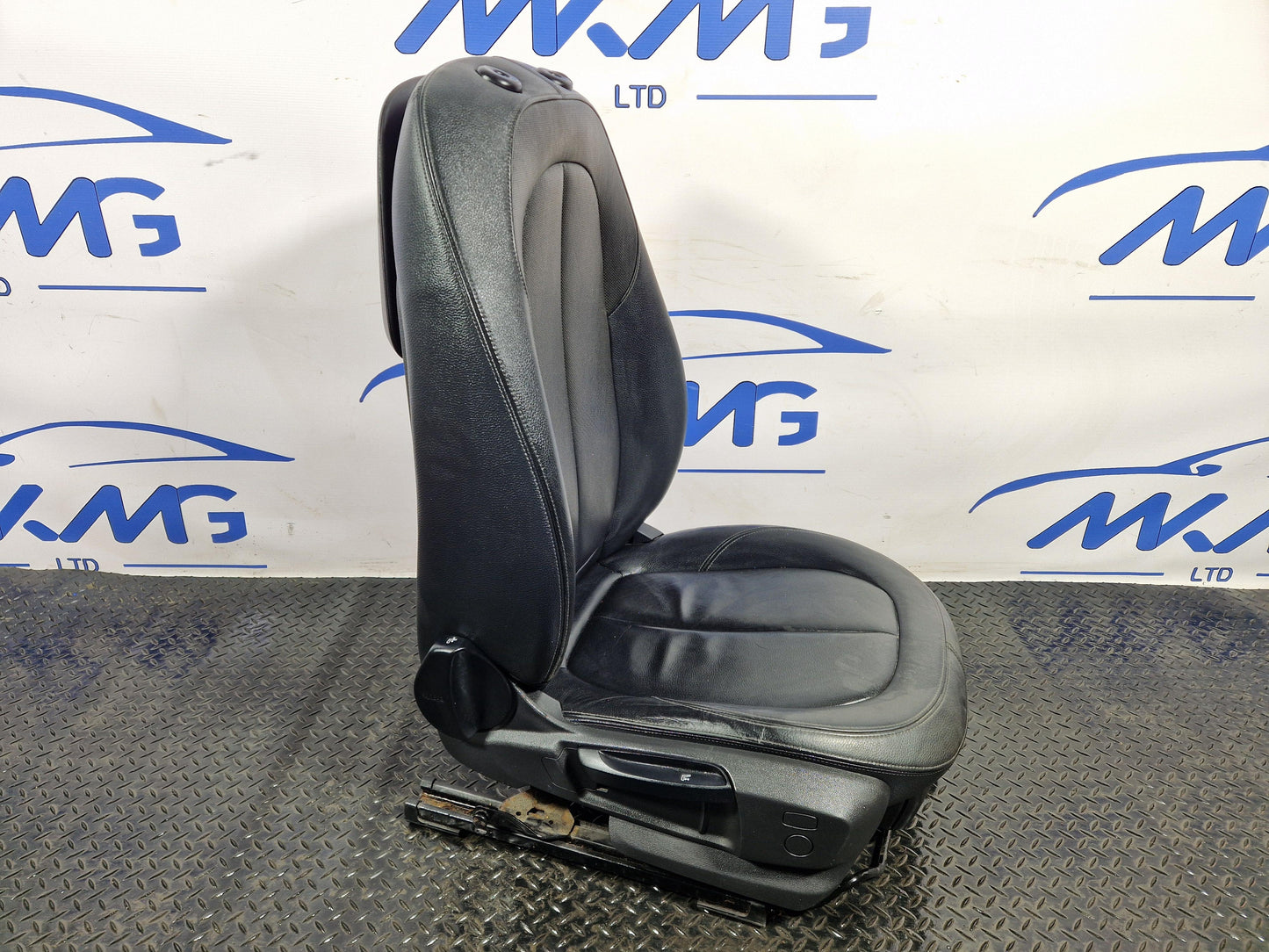 BMW F44 F45 F46 Front Right O/S Driver Side Black Leather Seat