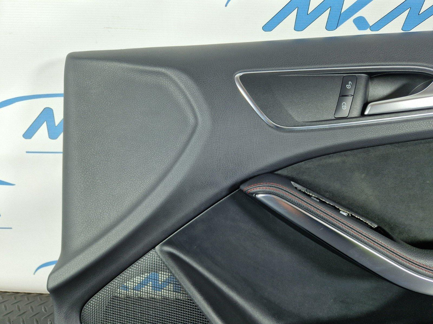 12-18 MERCEDES BENZ W176 GENUINE FRONT RIGHT DRIVE SIDE DOOR CARD PANEL
