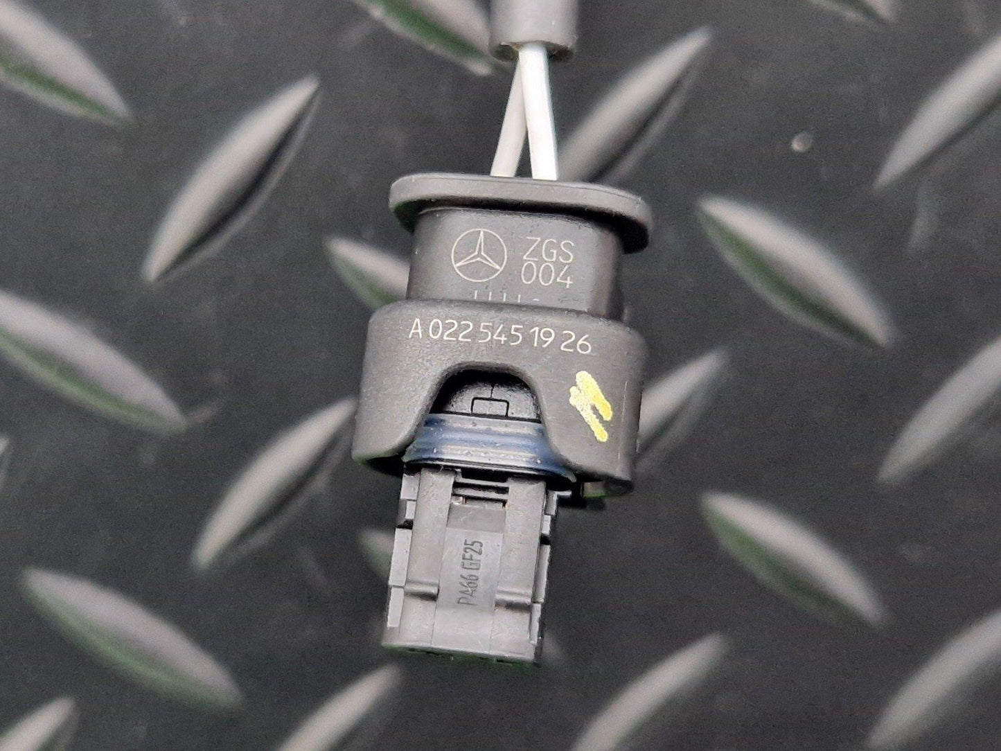 14-21 MERCEDES BENZ C200 W205 2.1 EXHAUST GAS TEMPERATURE SENSOR A0009059705