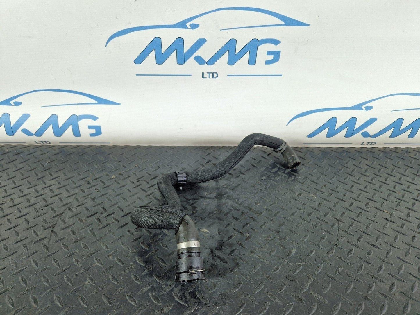 10-17 AUDI A8 4H LEFT N/S LOWER COOLANT HOSE PIPE 4H0121447M