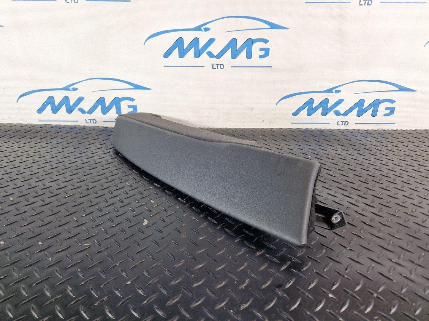 16-19 AUDI A4 B9 GENUINE OEM REAR RIGHT SEAT COVER TRIM 8W0885704A