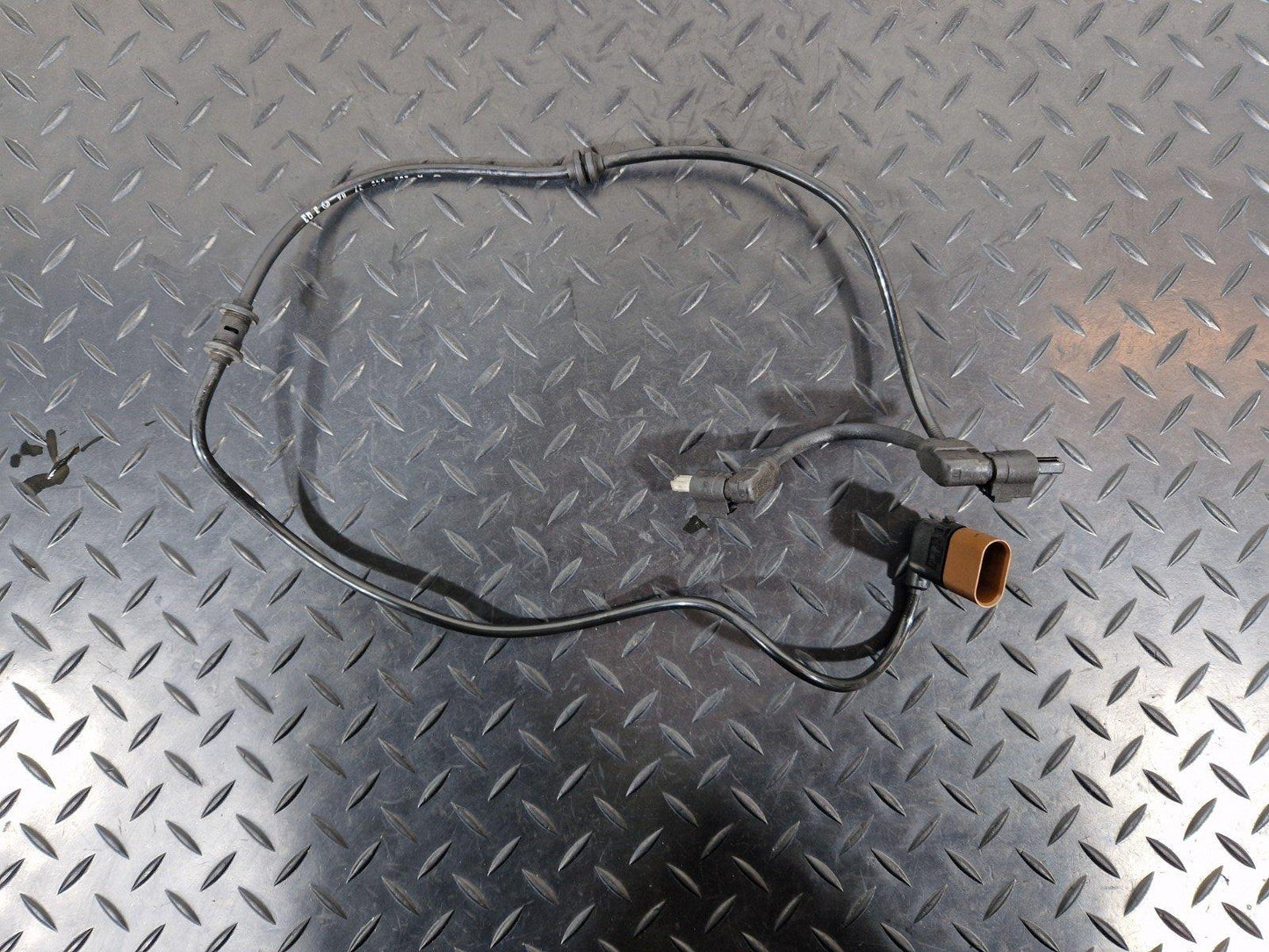 14-21 MERCEDES C-CLASS C250D W205 FRONT LEFT SHOCK WIRING HARNESS A2055403706