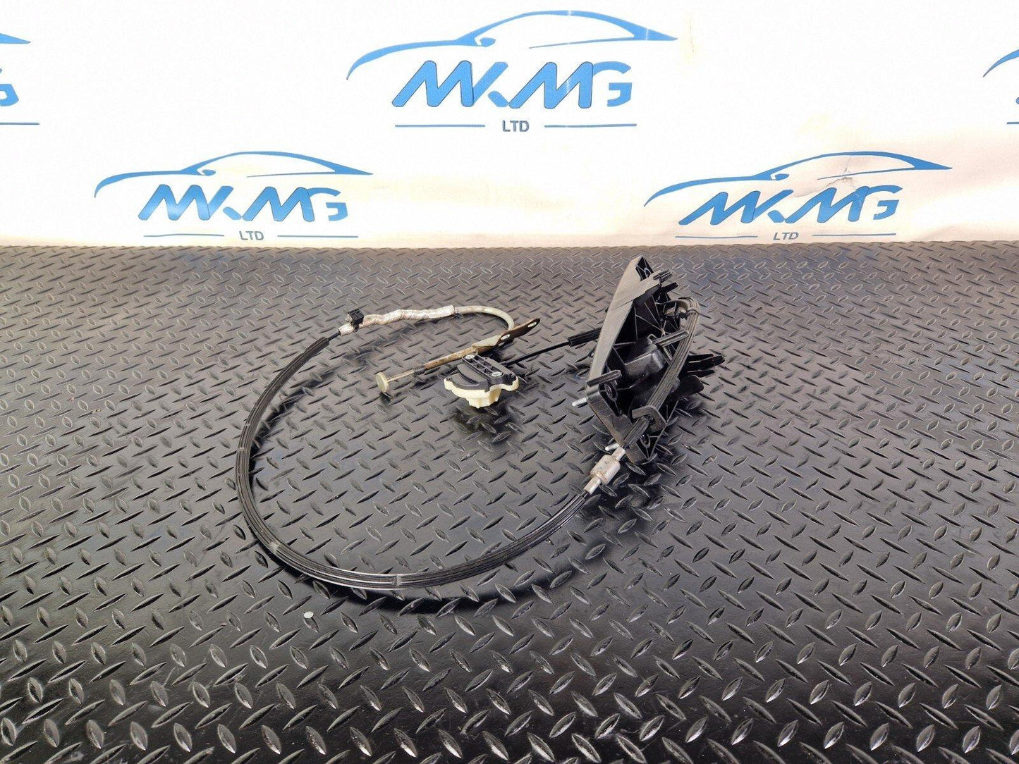 16-19 AUDI A4 B9 GENUINE OEM GEAR EMERGENCY RELEASE MODULE LINKAGE 8W0713052N