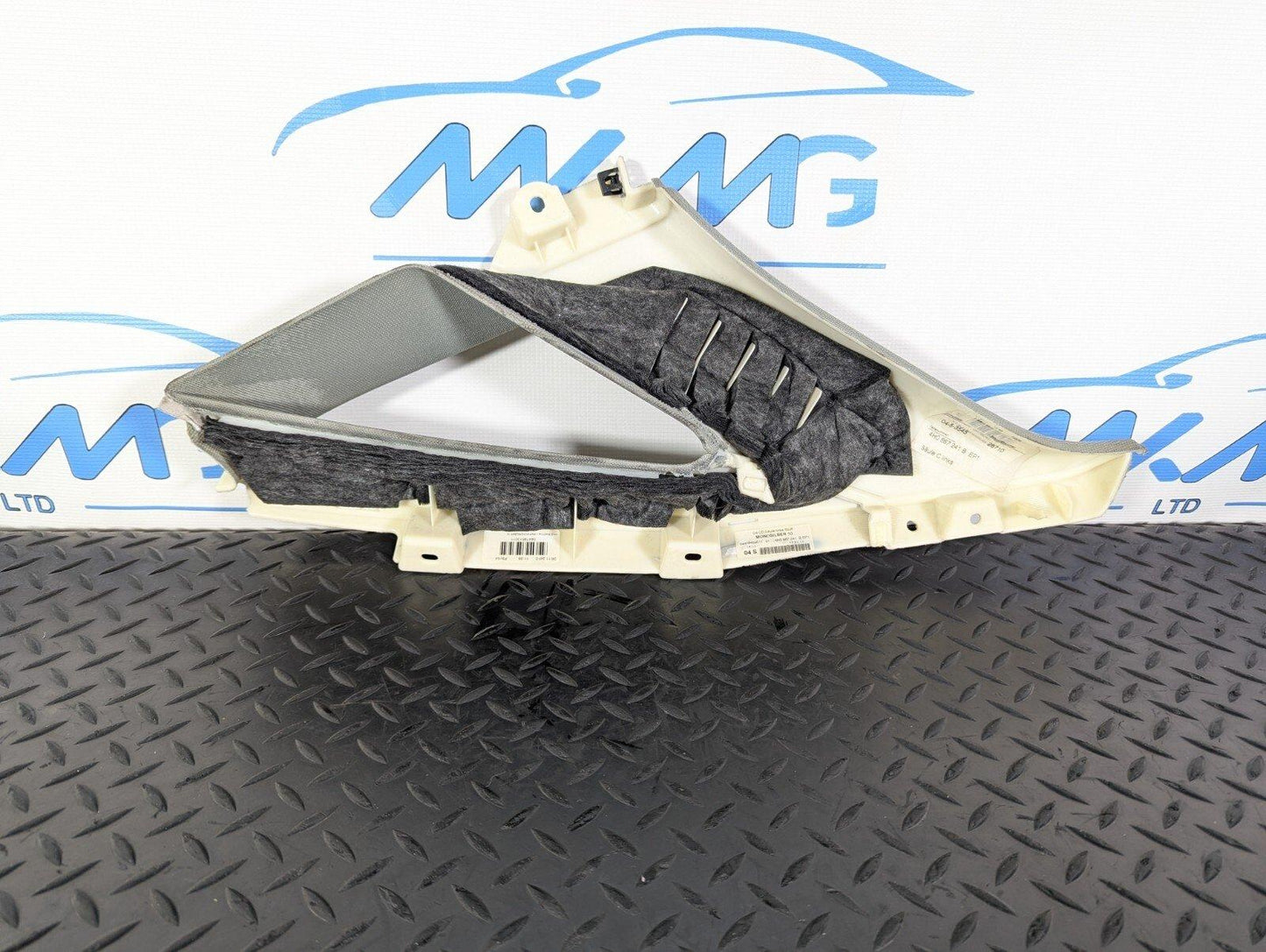 10-17 AUDI A8 4H LEFT PASSENGER SIDE D PILLAR TRIM 4H0867241B