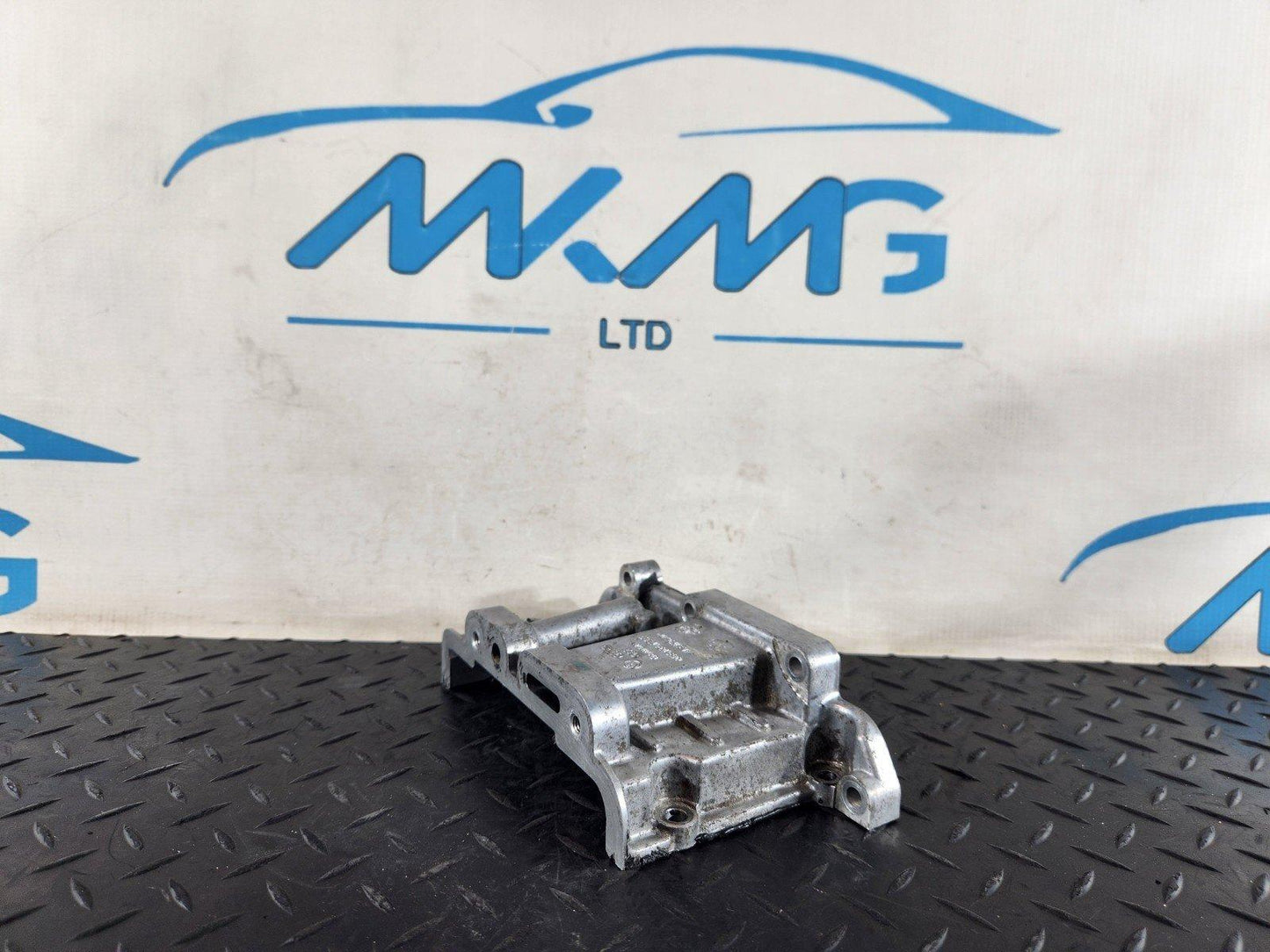 16-20 AUDI Q7 4M 3.0 DIESEL GENUINE CYLINDER HEAD END PLATE 059109122T