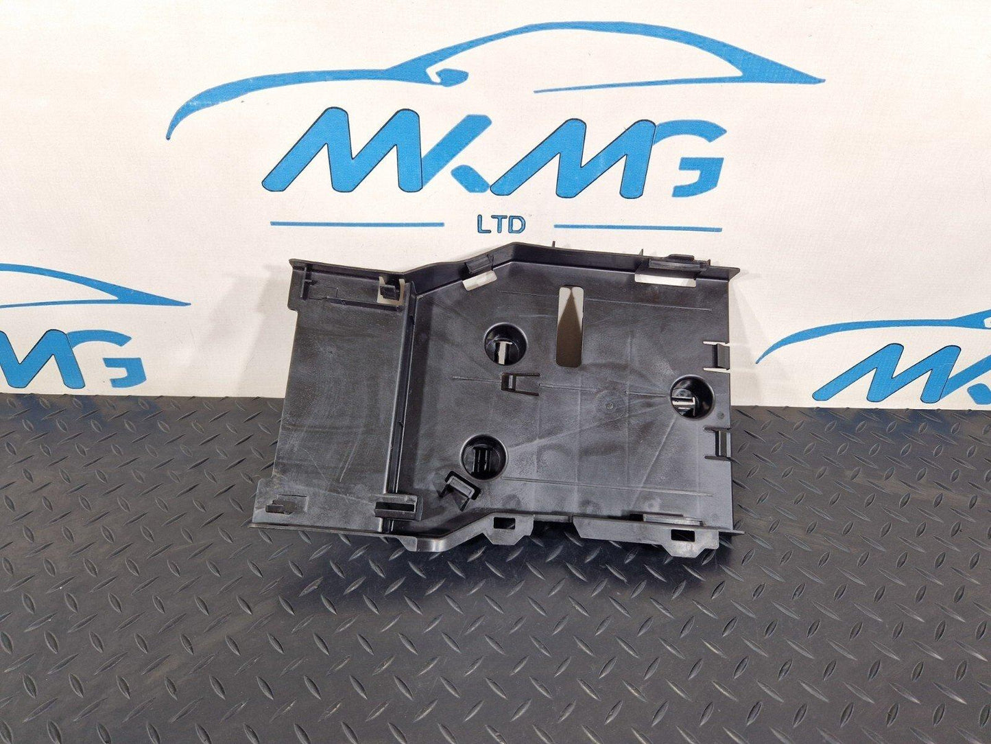 18-ON MERCEDES SPRINTER W907 W910 FRONT BODY CONTROL UNIT BRACKET HOLDER MOUNT