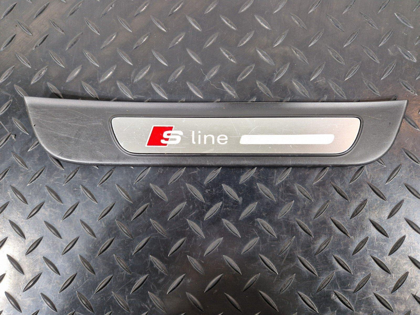 10-18 AUDI A7 4G S-LINE GENUINE REAR RIGHT SILL TRIM 4G8853376