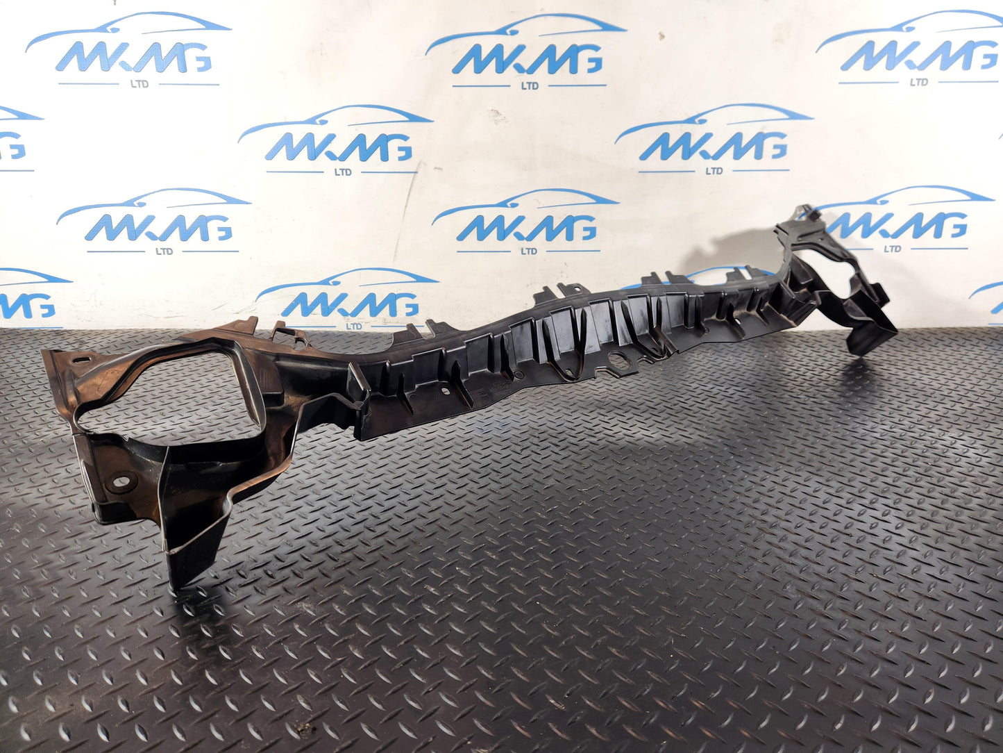 Mercedes-Benz B200d B-Class W247 Front Cowl Air Inlet Cover Guide A2478304400