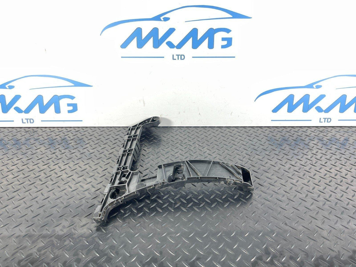 16-19 AUDI A4 B9 AVANT ULTRA GENUINE REAR LEFT N/S BUMPER BRACKET 8W9807453