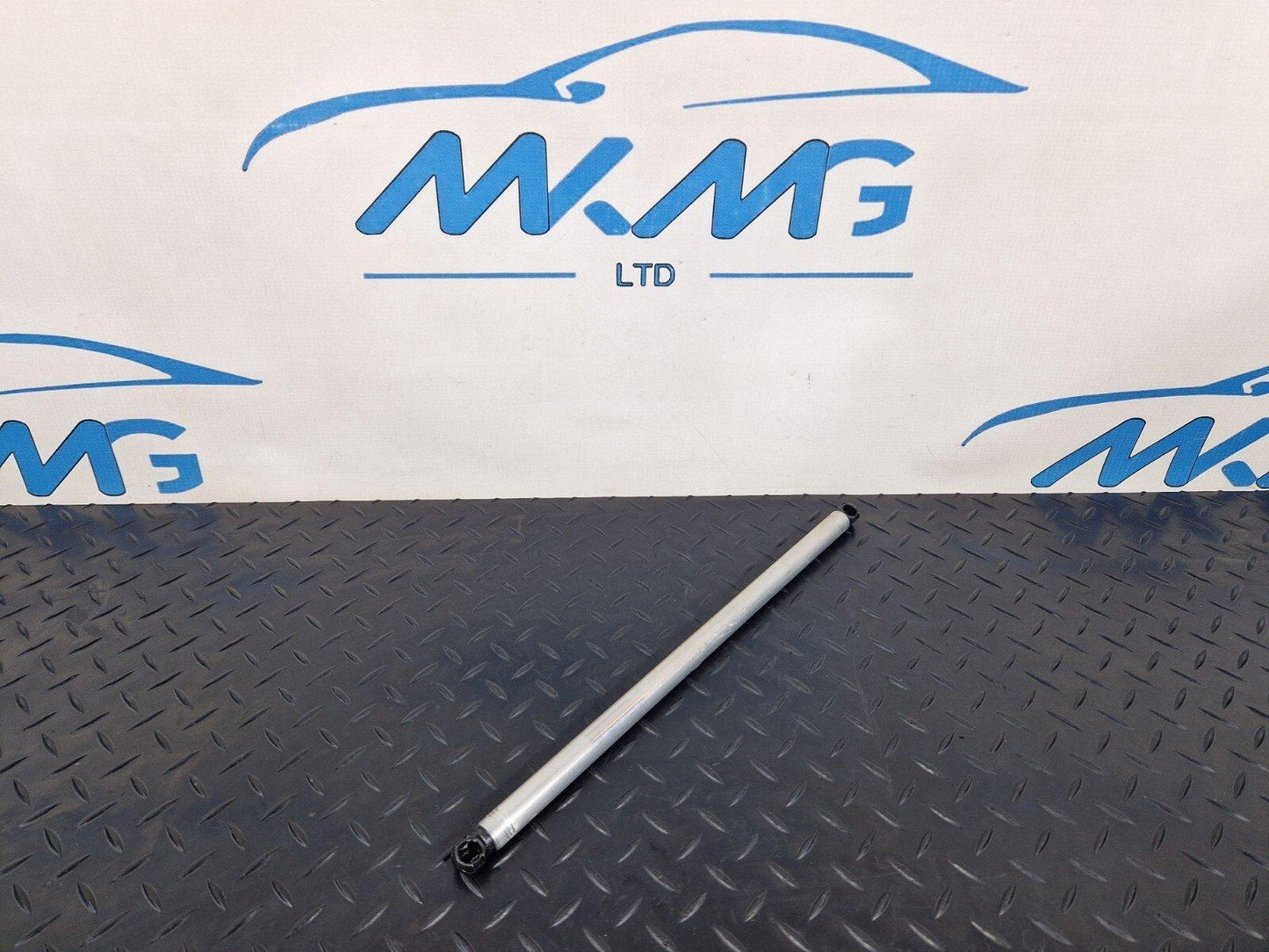 10-18 AUDI A7 4G S-LINE TAILGATE BOOT LID HINGE GAS STRUT RIGHT SIDE 4G8827858S