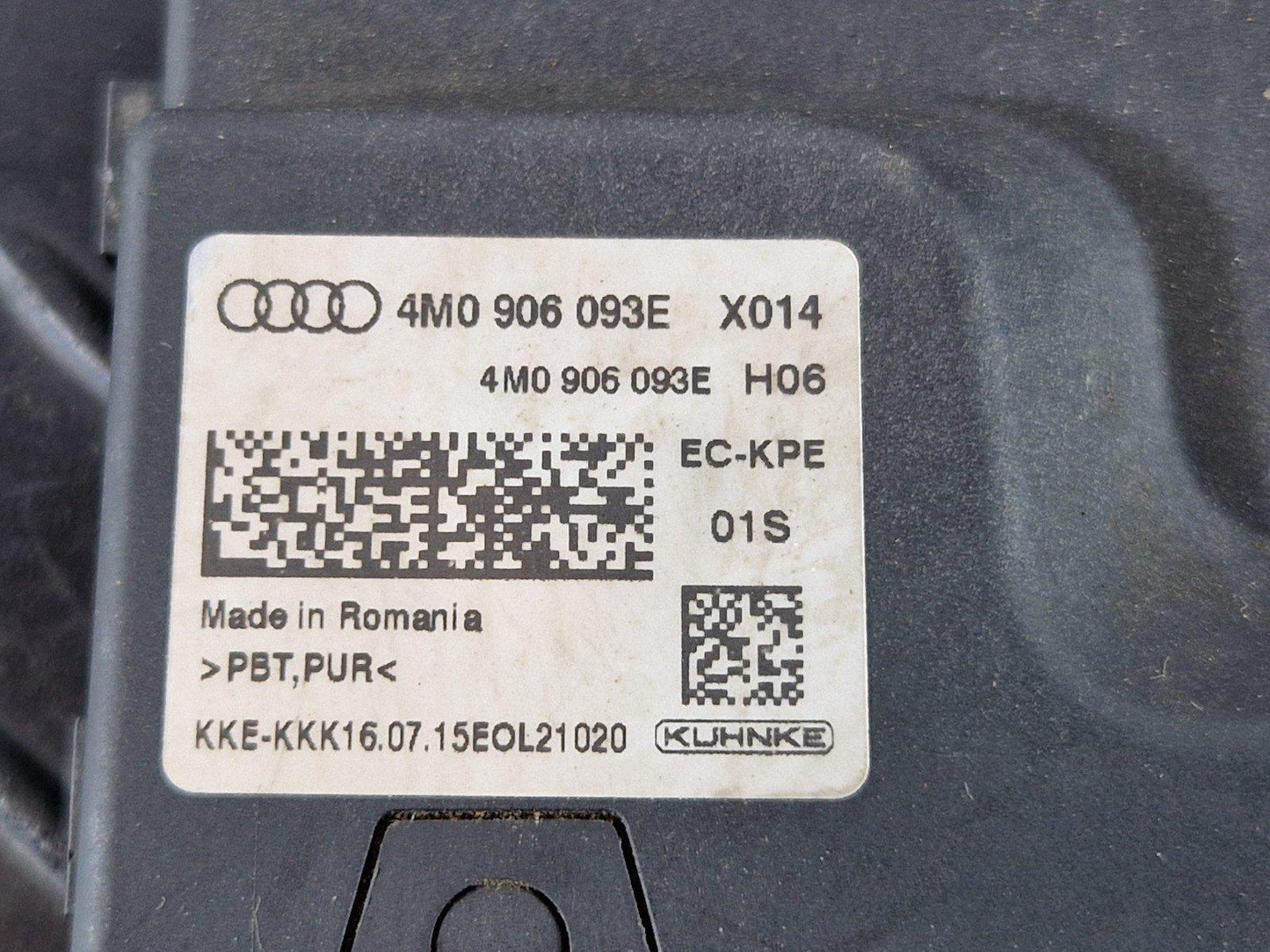 16-20 AUDI Q7 4M GENUINE OEM FUEL INJECTION PUMP CONTROL UNIT 4M0906093E