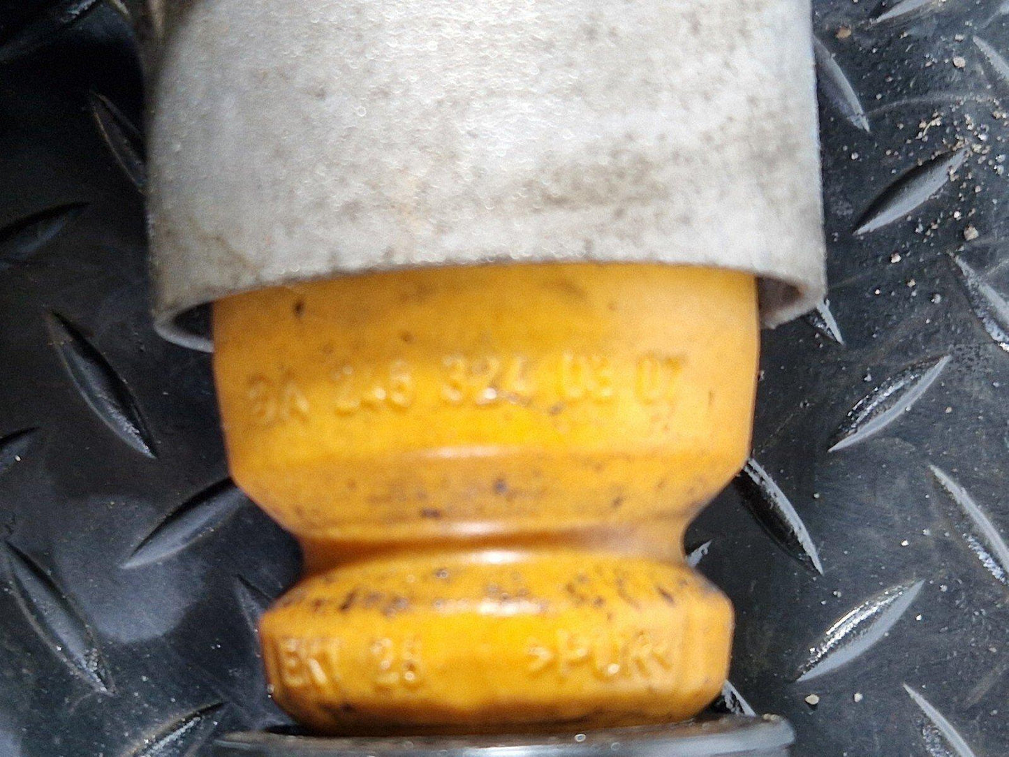 14-20 MERCEDES E C A GLA X156 W212 W204 W176 REAR SHOCK ABSORBER A2043260598