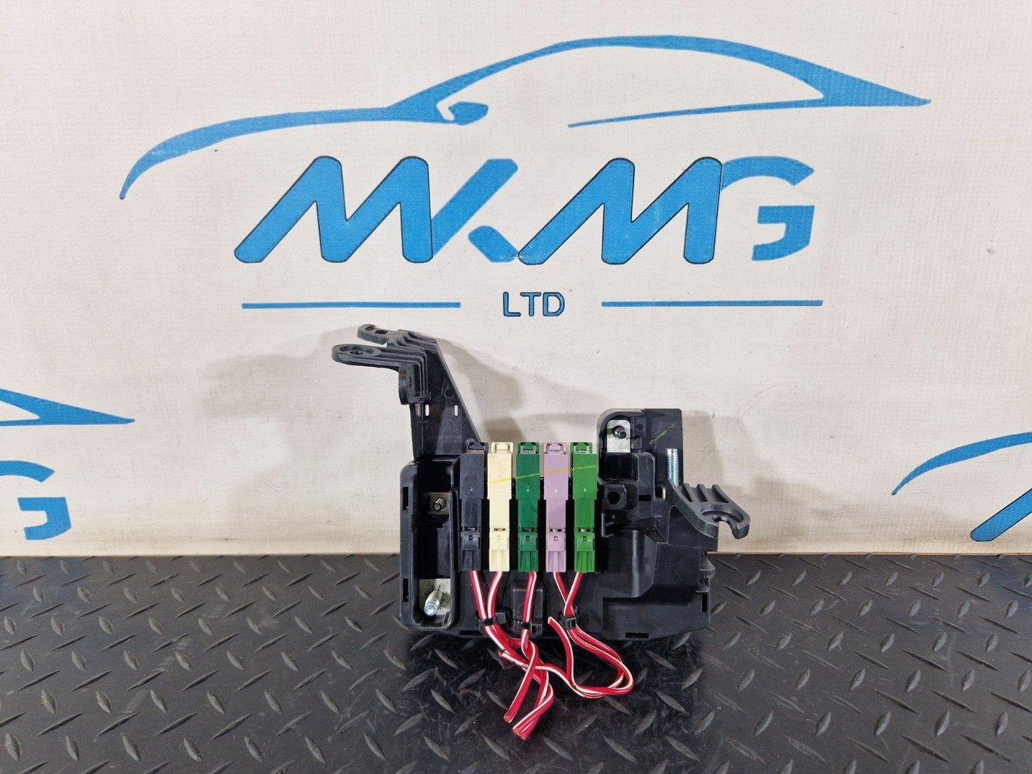 11-19 MERCEDES BENZ ML W166 350 CDI GENNUINE FUSE BOX A16665403612