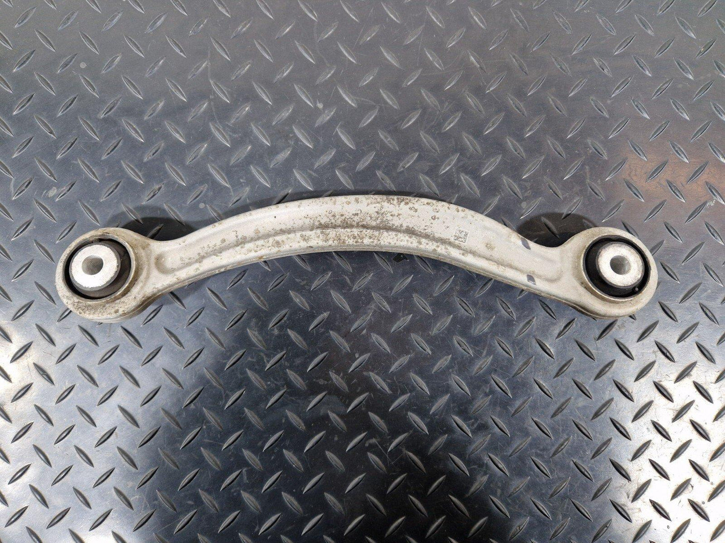 14-21 MERCEDES BENZ C200d W205 REAR RIGHT O/S WISHBONE CONTROL ARM A2043502206