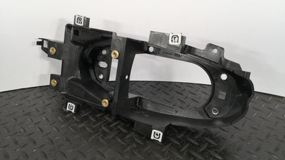 16-19 AUDI A4 B9 S-LINE GENUINE GEAR SHIFTING MECHANISM MOUNTING FRAME 8W2863531