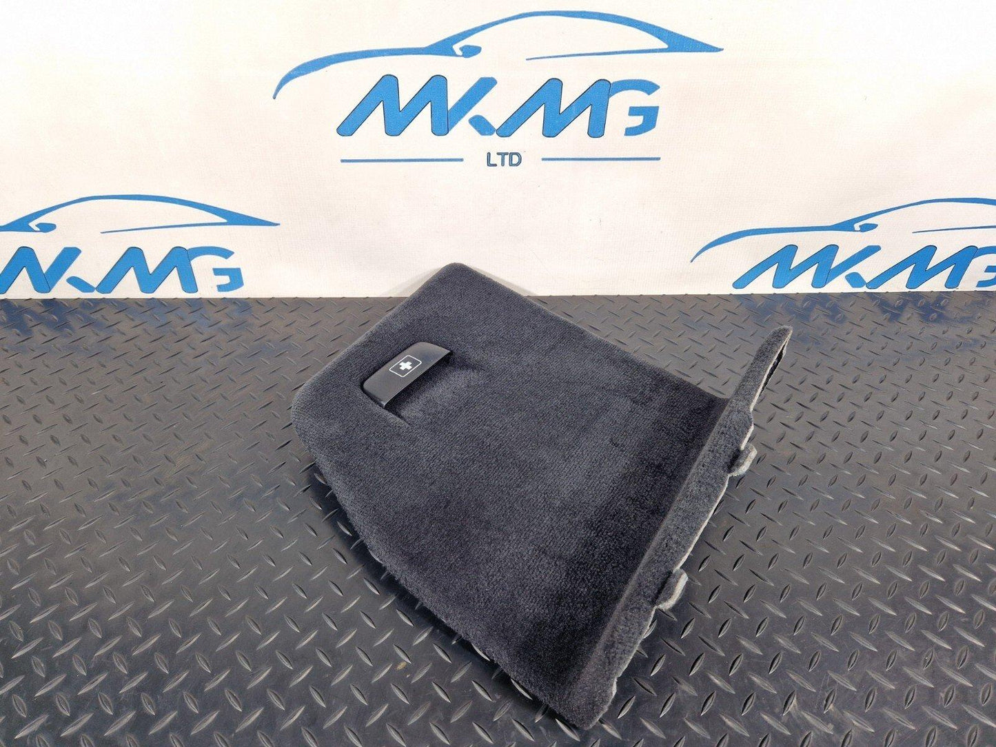 12-18 BMW 4 SERIES F36 BOOT TRUNK FIRST AID PANEL COVER LEFT SIDE 7337229