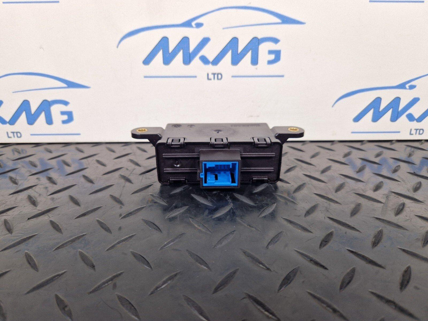 14-20 MERCEDES BENZ GLA X156 4MATIC CONTROL MODULE ECU A2469008115