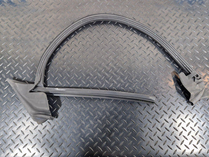 16-23 AUDI A5 F5 SPORTBACK FRONT RIGHT DOOR WINDOW APERTURE INNER SEAL 8W8837480