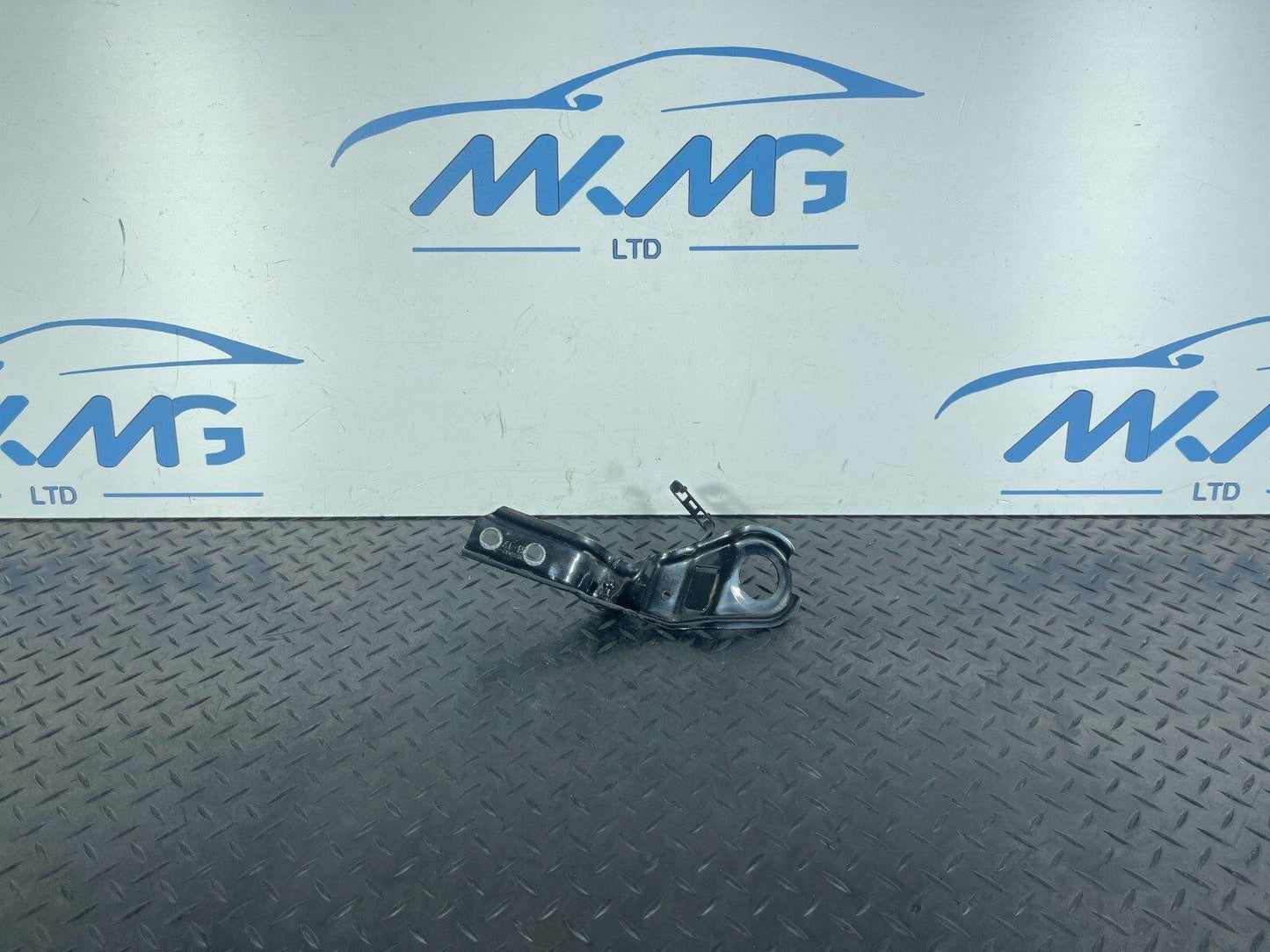 16-22 BMW X1 F48 GENUINE FRONT RIGHT DRIVER SIDE BONNET STRUT BRACKET 7355992