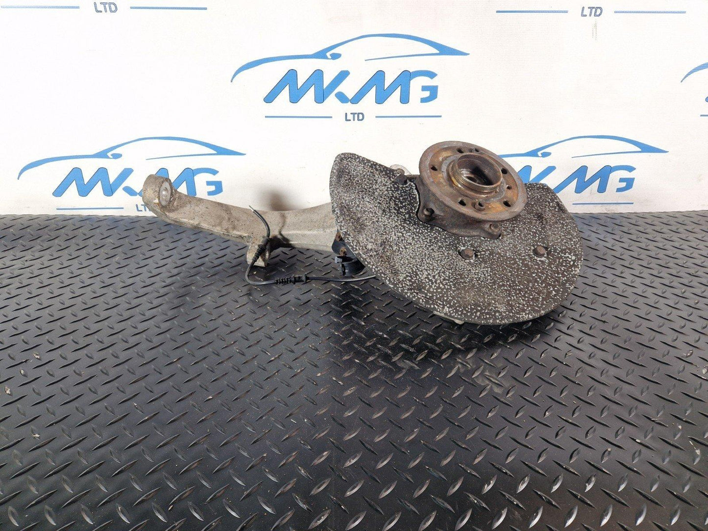 11-19 MERCEDES BENZ ML W166 FRONT LEFT N/S WHEEL HUB & BEARING A1663300920