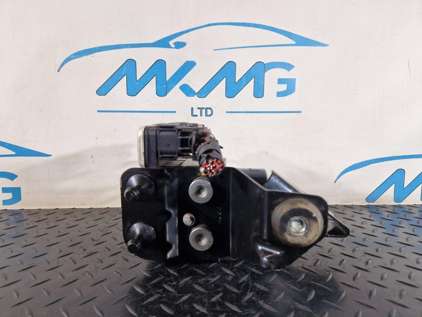 16-19 MERCEDES BENZ GLE W166 GENUINE ABS PUMP A0009019800