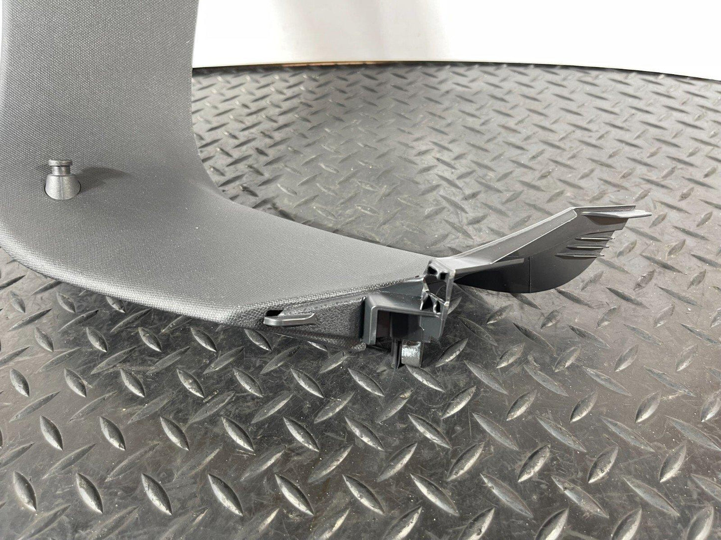 12-18 MERCEDES A-CLASS W176 GENUINE REAR RIGHT O/S BOOTLID TRIM A1767400271