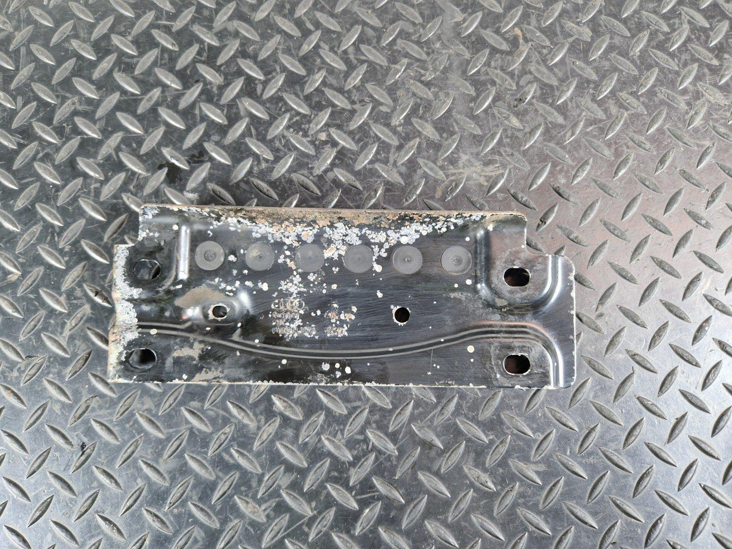 17-24 AUDI S5 F5 GENUINE MUFFLER MOUNT BRACKET PLATE 8W0803183A