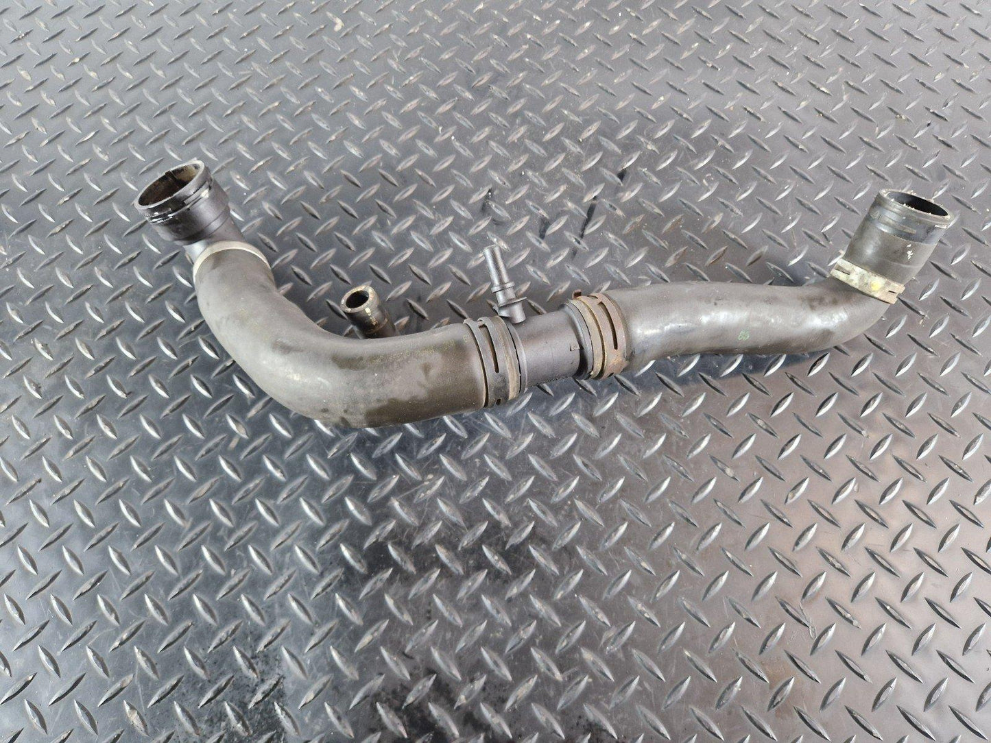 13-23 RANGE ROVER SPORT L494 WATER COOLANT PIPE HOSE CPLA-8286-CA