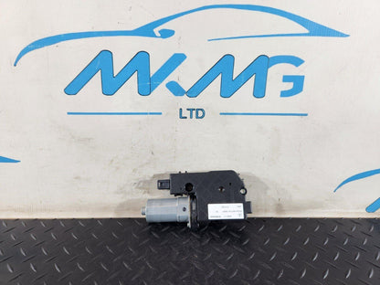 19-ON MERCEDES BENZ B CLASS W247 PANORAMIC SUNROOF MOTOR A2139067003