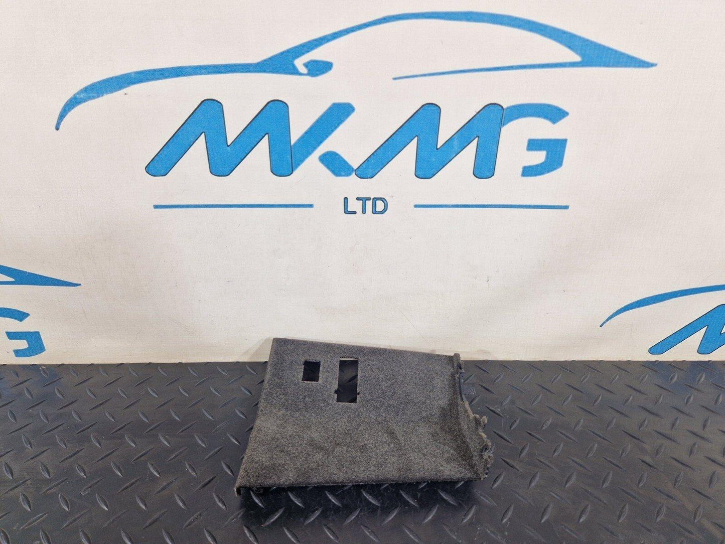 11-19 MERCEDES BENZ ML W166 GENUINE OEM CENTRE CONSOLE TRIM A1666800823