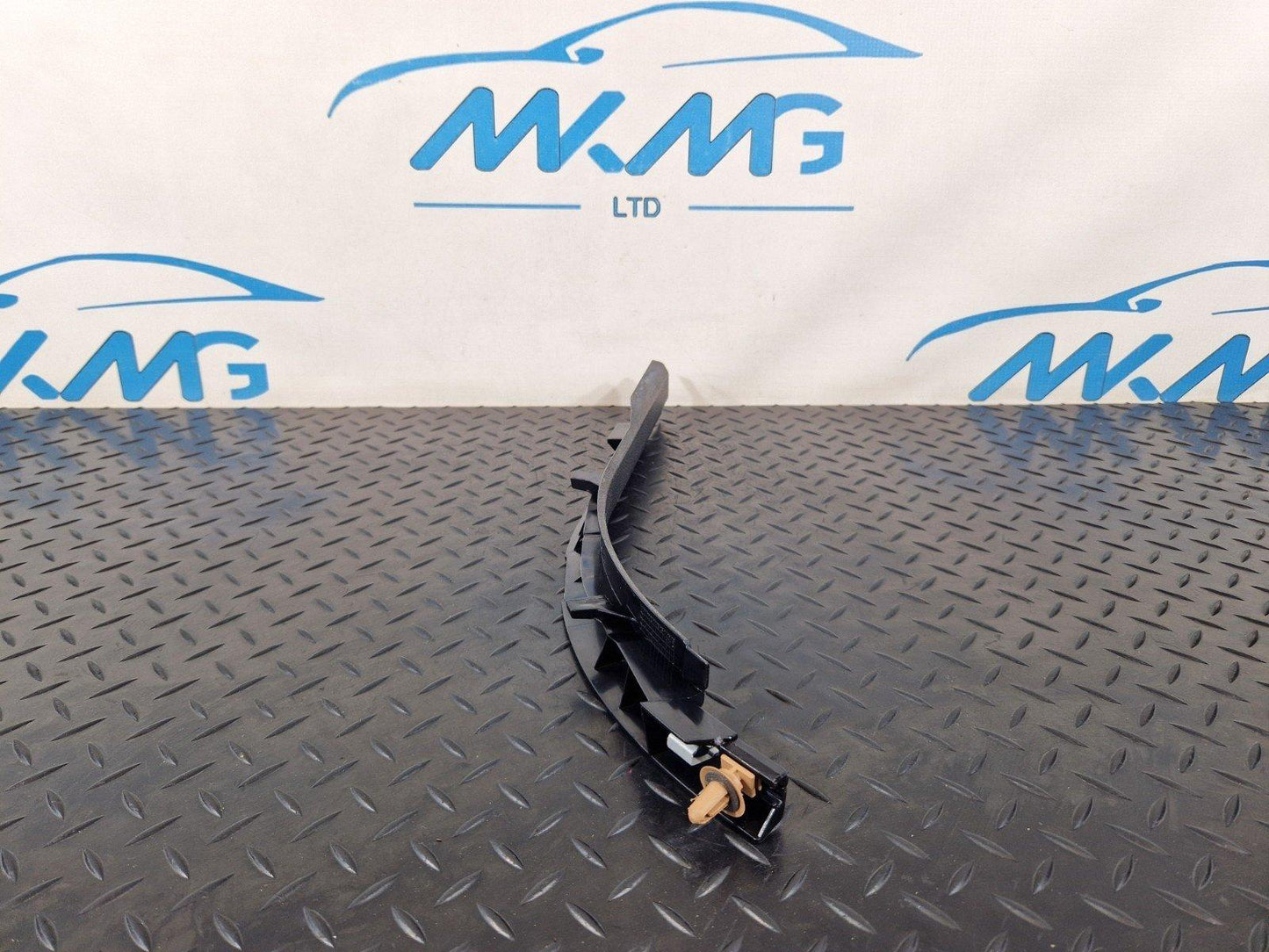 10-13 BMW X5 E70 LCI GENUINE REAR RIGHT ENTRY TRIM 7154840