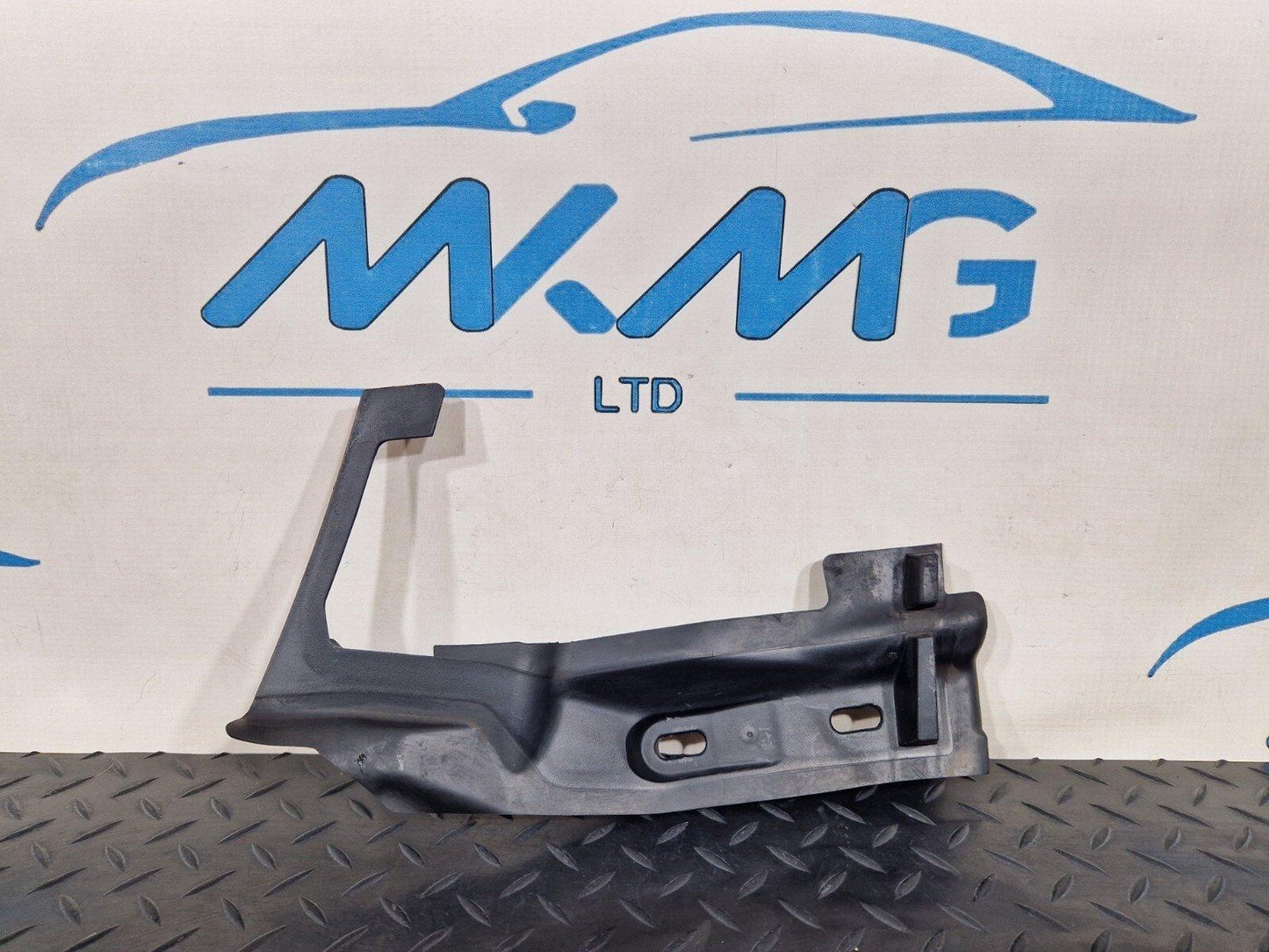 14-23 MERCEDES VITO W447 RIGHT SIDE WATER DEFLECTOR COVER TRIM A4478842674