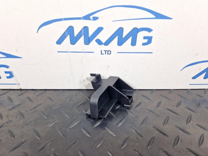 14-21 MERCEDES-BENZ C250D W205 GENUINE AIR DUCT UPPER SEAL BRACKET A2058314700