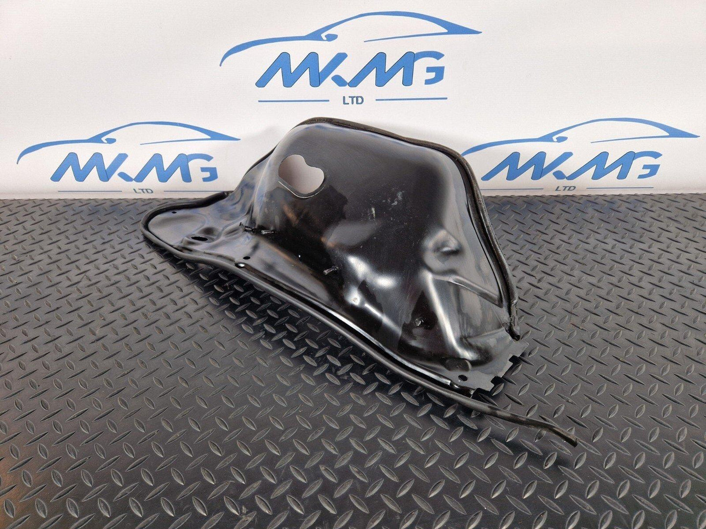 12-18 AUDI A6 C7 FRONT ENGINE BAY WALL WATER BOX COWL SHIELD 4G0819523H