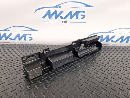 12-18 BMW 4 SERIES F36 LCI M-SPORT RIGHT DRIVER O/S SKIRT BRACKET MOUNT 7320208
