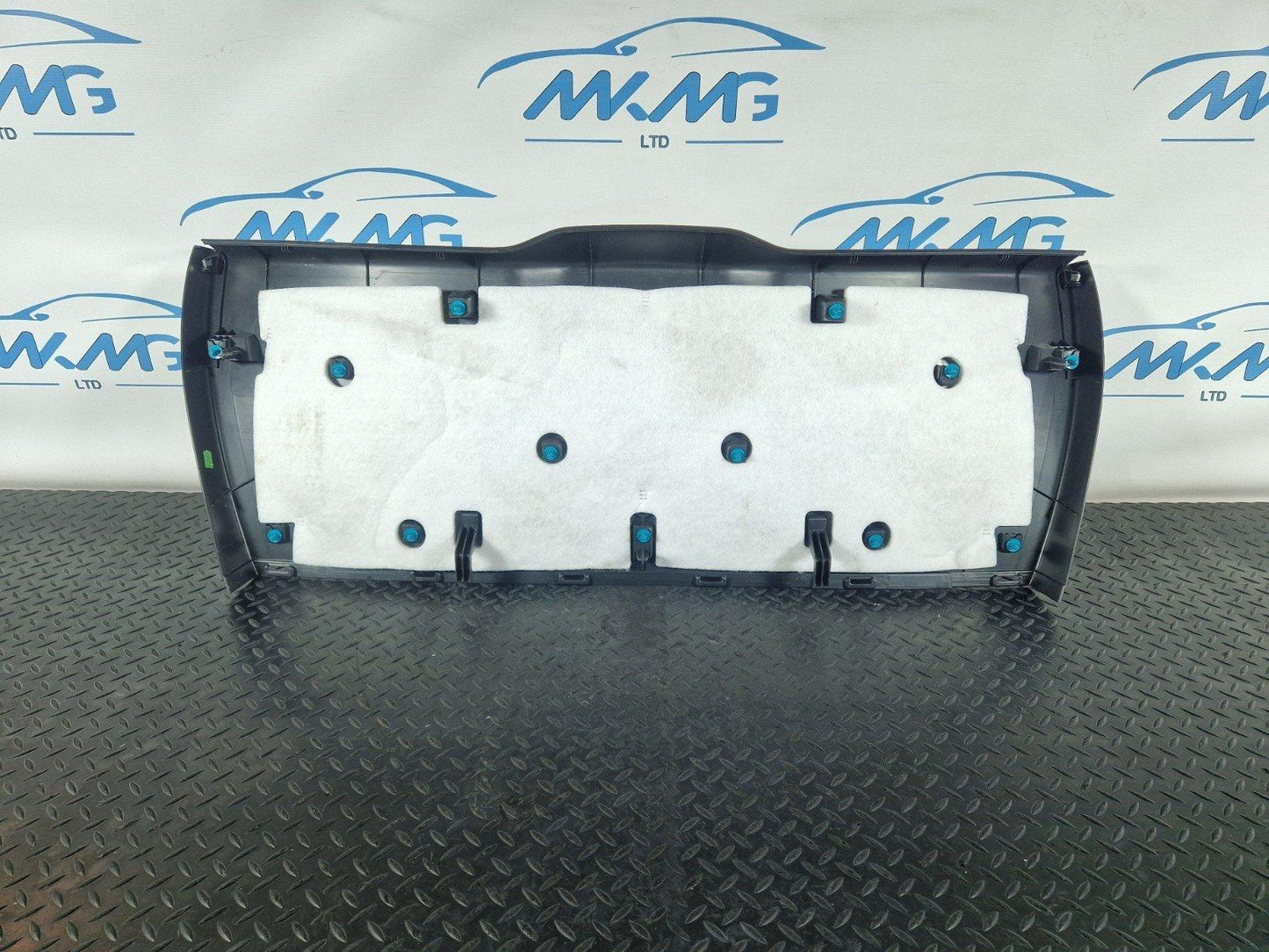 12-18 MERCEDES BENZ B-CLASS W246 OEM REAR BOOT TAILGATE TRIM A2467400070