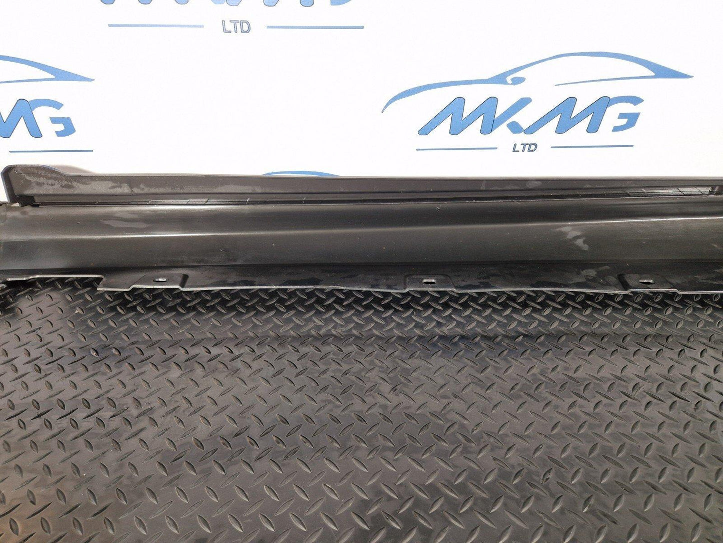 11-18 BMW 6 SERIES F06 GENUINE OEM RIGHT SIDE SKIRT 8052654