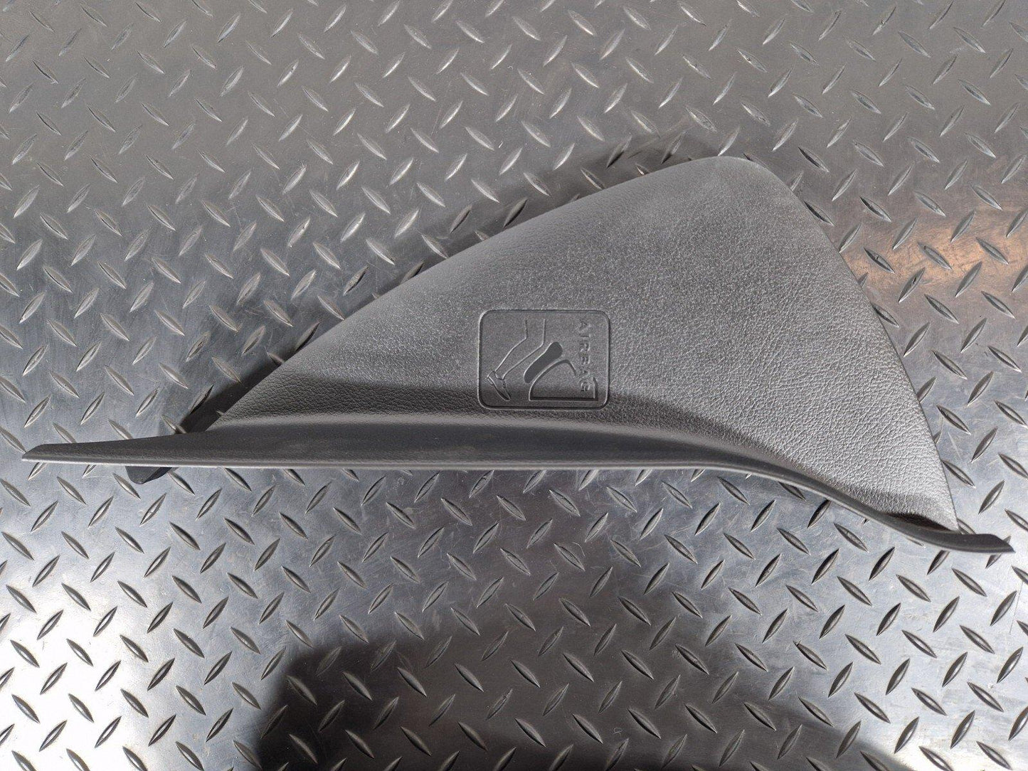 19-ON MERCEDES BENZ B CLASS W247 DASHBOARD PANEL RIGHT SIDE TRIM A2476891000