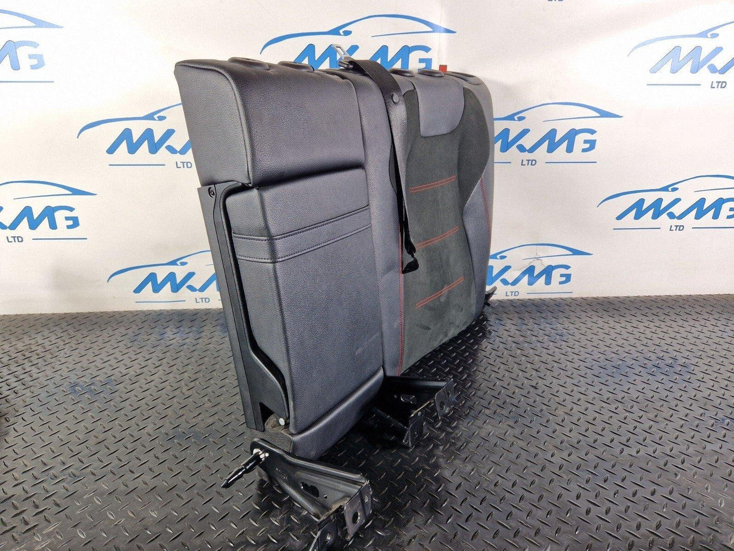19-ON MERCEDES B CLASS W247 REAR LEFT SIDE DOUBLE SEAT HALF LEATHER BACKREST